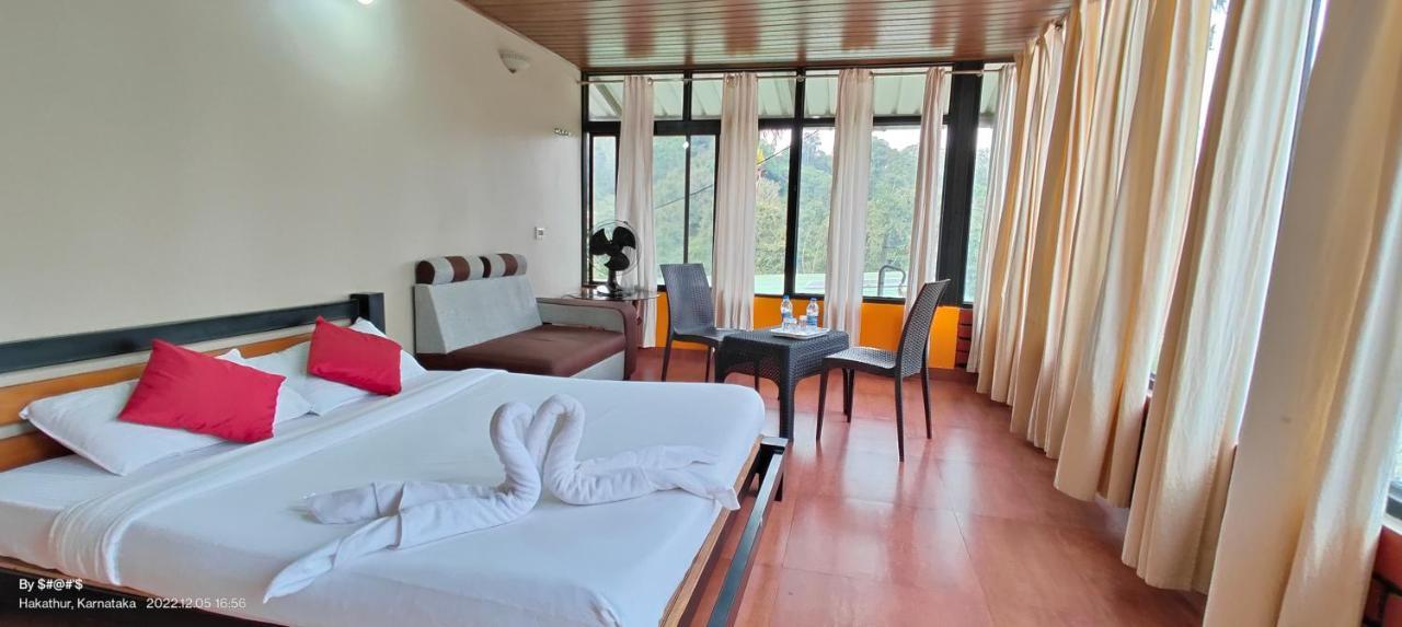 Pool Side Villa'S Of Coorg Madikeri Exterior photo