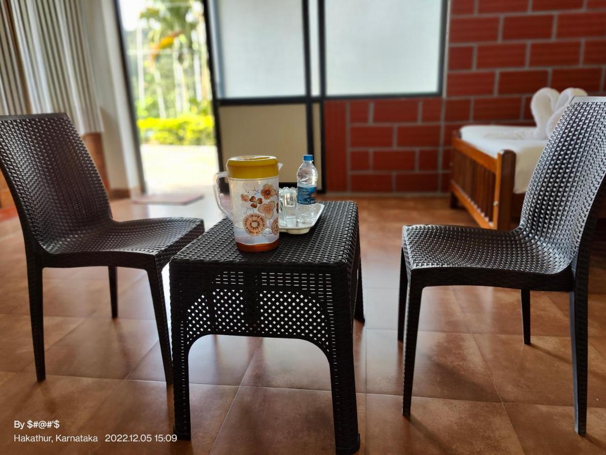 Pool Side Villa'S Of Coorg Madikeri Exterior photo