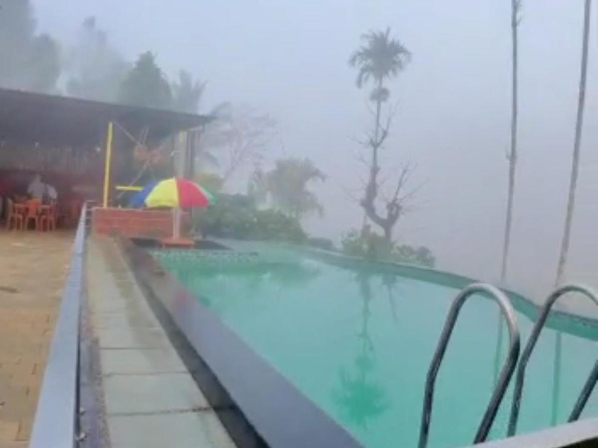 Pool Side Villa'S Of Coorg Madikeri Exterior photo